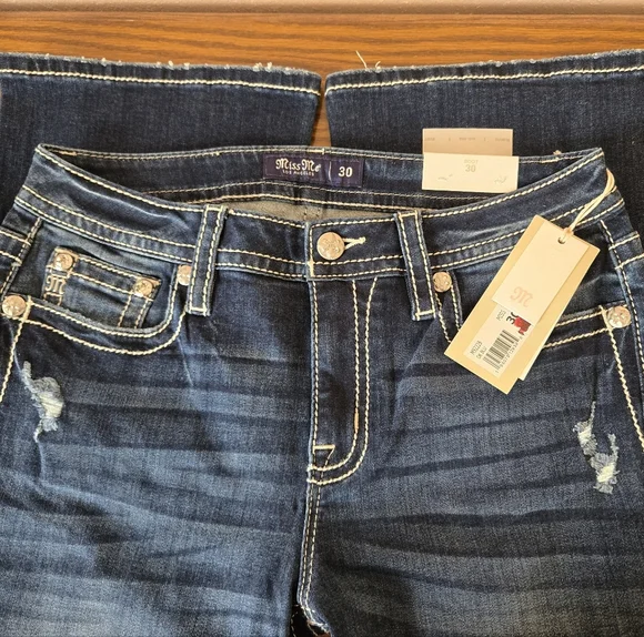NWT! Miss Me Dark Wash Jeans with Embroidered Longhorn Pocket Size 30/34 - Picture 2 of 7